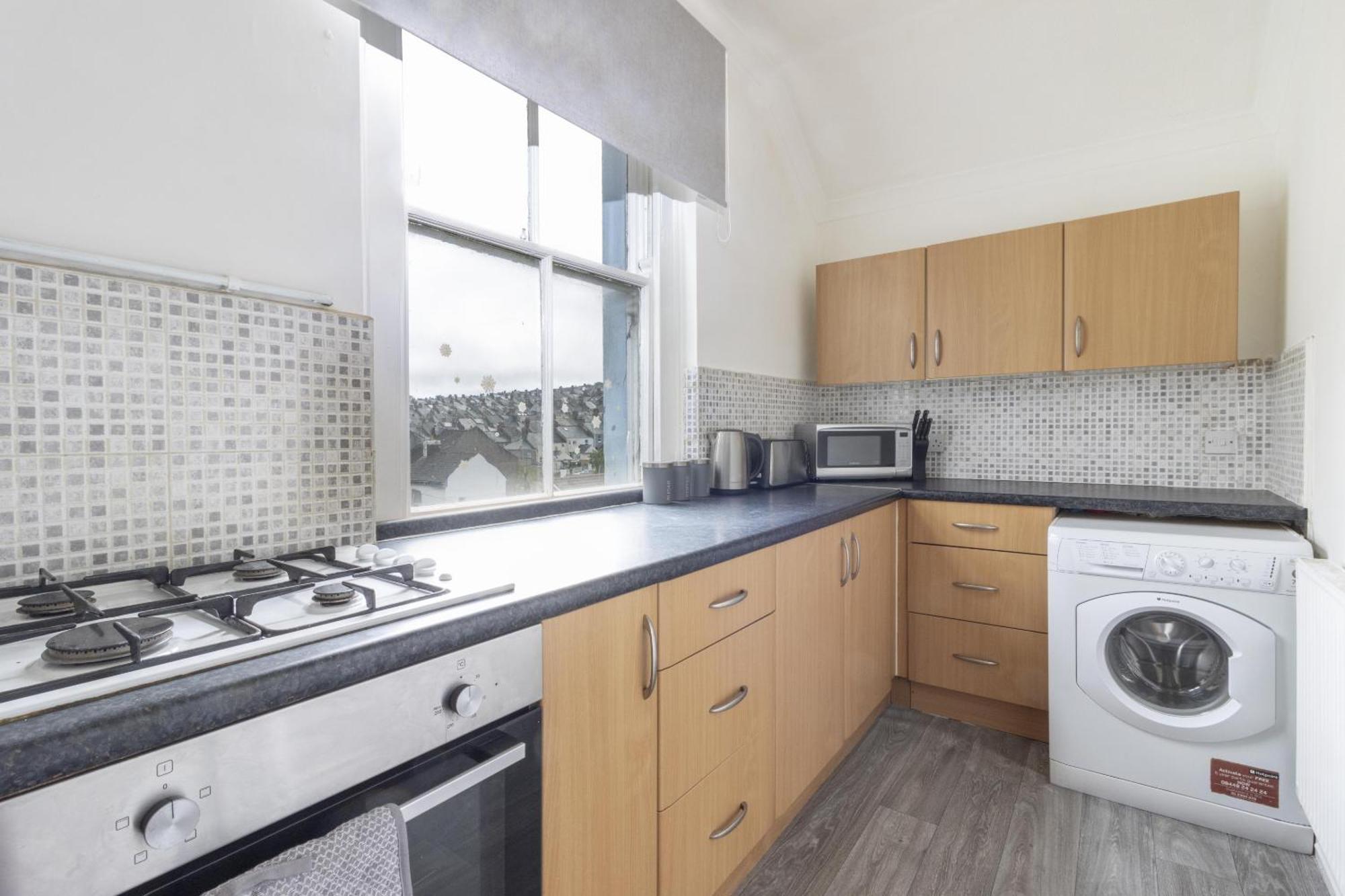 Alexandra - Large 3 Bed Perfect For Contractors, Free Parking, Fast Wifi And Great Value! Apartamento Plymouth Exterior foto